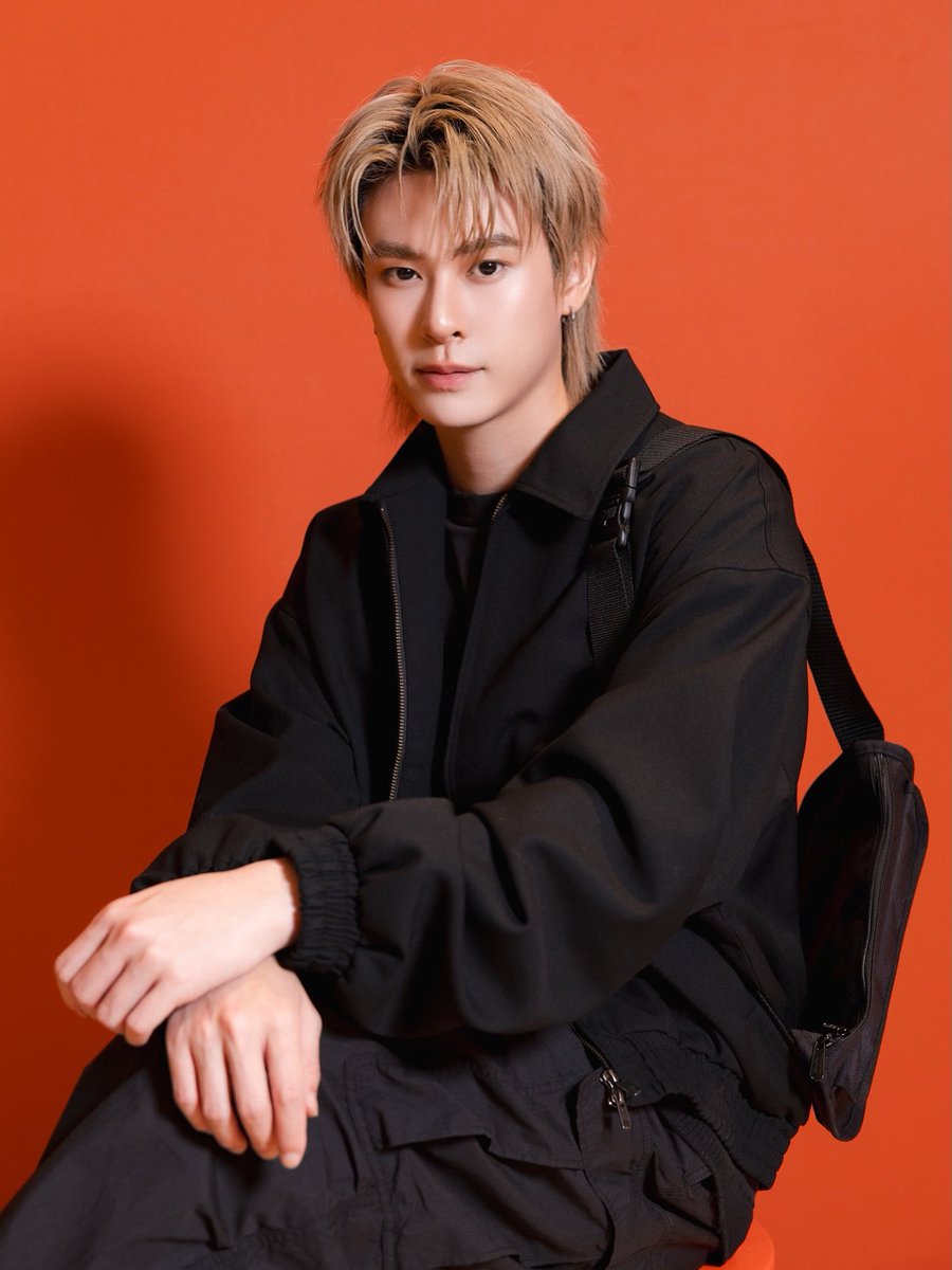 JackiieOnly's tweet photo. J.jackr IG update :
[06.10.2026]

💬 : 🧡 Discover BEAMS AUTUMN/WINTER 2026 Collection, inspired by “EVOLUTION FROM THE ROOTS”  bringing the spirit of BEAMS and its Harajuku roots into a new season.

Available now at BEAMS BANGKOK
📍 2F, PARAGON DEPARTMENT STORE 02-610-7752
📍 MF, EMSPHERE TEL 02-129-6053 
📅 1 October 2026 onwards.

#BEAMS 
#BEAMSAW26 
#BEAMSBANGKOK 
#ParagonDepartmentStore 
#Jackiejackrin