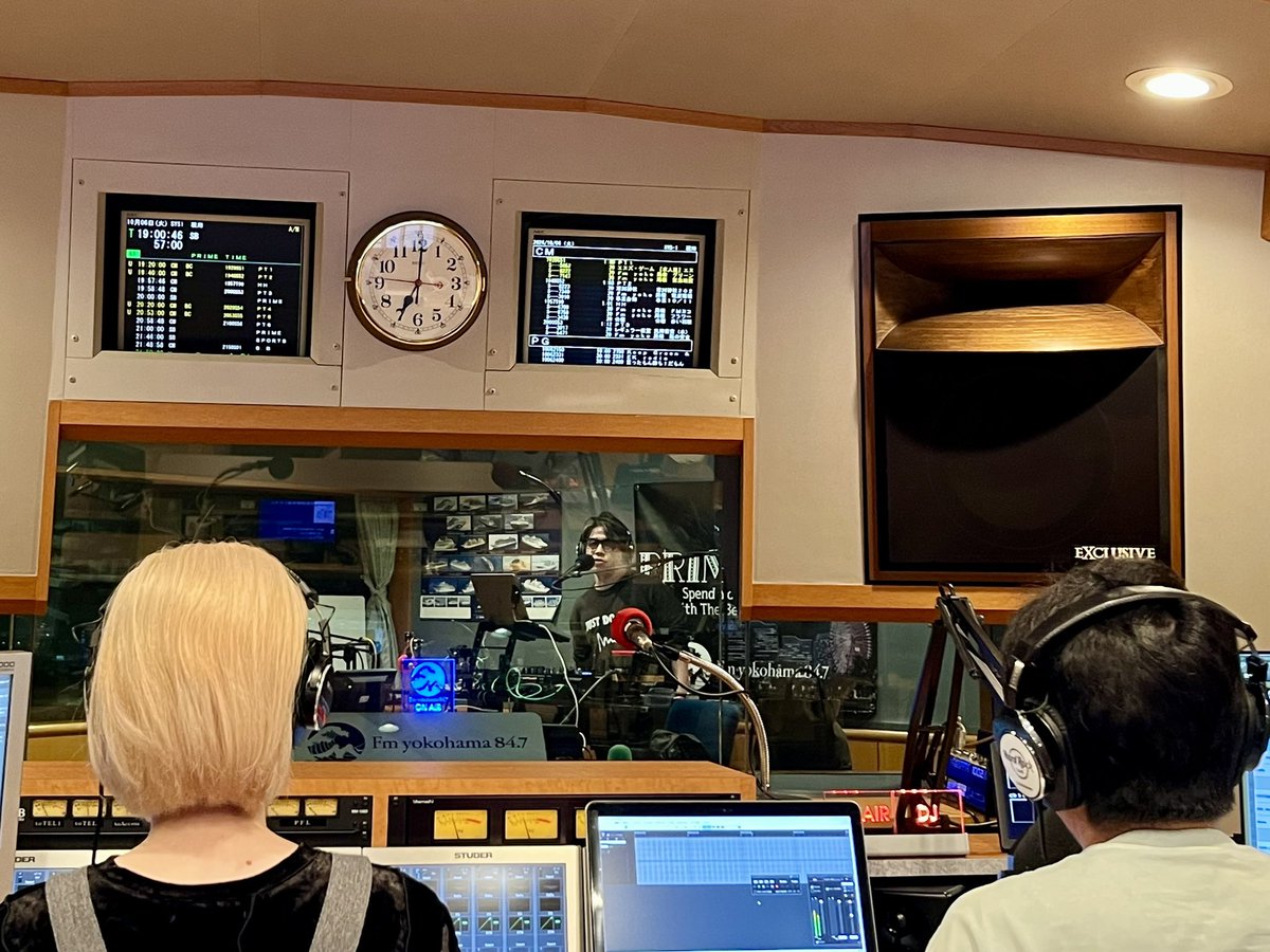 PRIMETIME847's tweet photo. 10月6日（火） プライムタイム スタート！

⚫︎プライマーの☎️をとる〜？

⚫︎20時台MIX担当 Remo-con🎧

⚫︎私の3曲🎶

⚫︎21:20ゲスト 生音バンド 中塚武さん、i-dep ナカムラヒロシさん

radiko👉 https://t.co/fOTBjJ3eHu
#FMヨコハマ #prime847 https://t.co/8Tgh3Li76n
