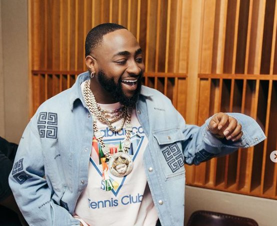 davidopolice001's tweet photo. Tweeting Davido alone can give u 1k views. Let’s go and try it ❤️🥹 https://t.co/d2fxG2FPhc