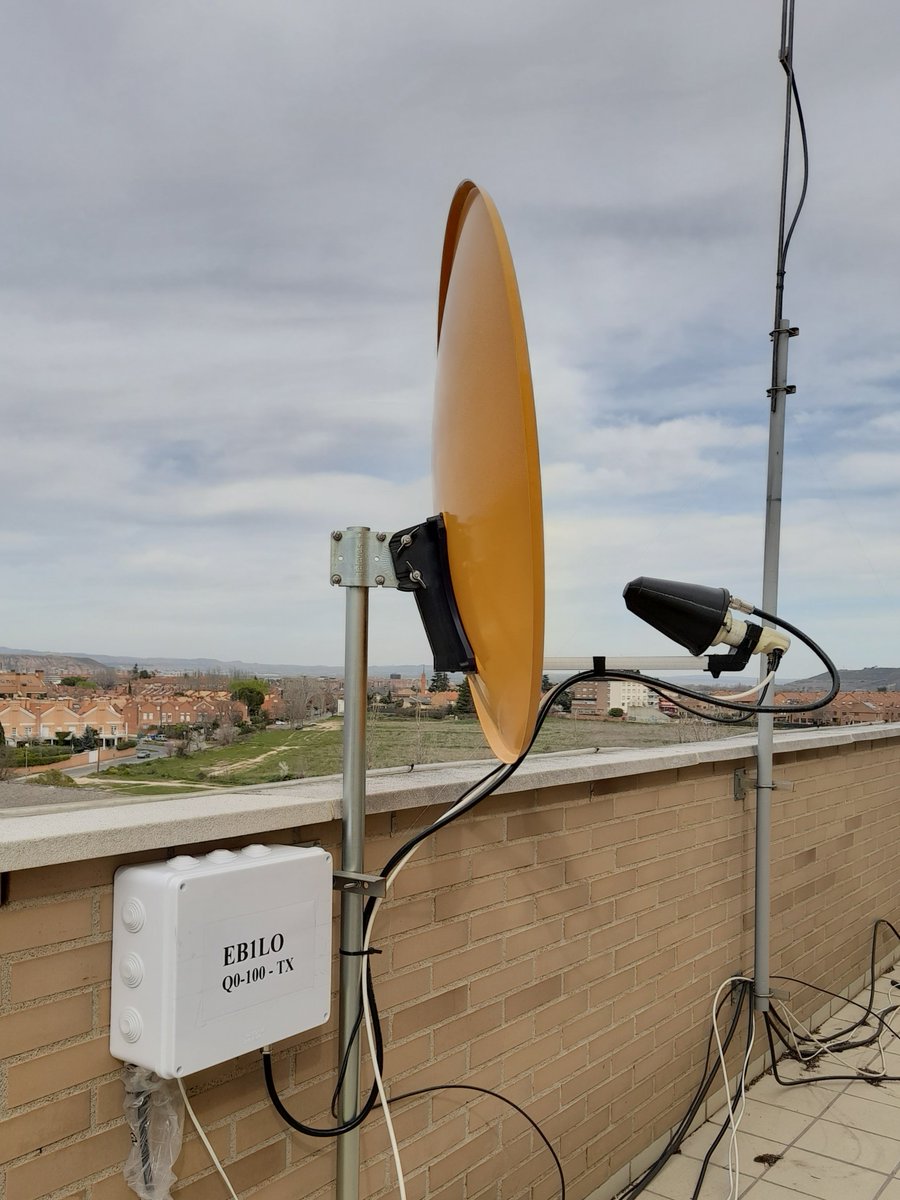 EB1LOnacho's tweet photo. TNX!! Team for fb QSO with #9T0MD, #DemocraticRepublicCongo🇨🇩 vía #QO100 satellite in #CW mode.
IN82🇪🇦 here, 80cm dish
https://t.co/x2Sqlgc2xf https://t.co/mXf9Bb2Fx3