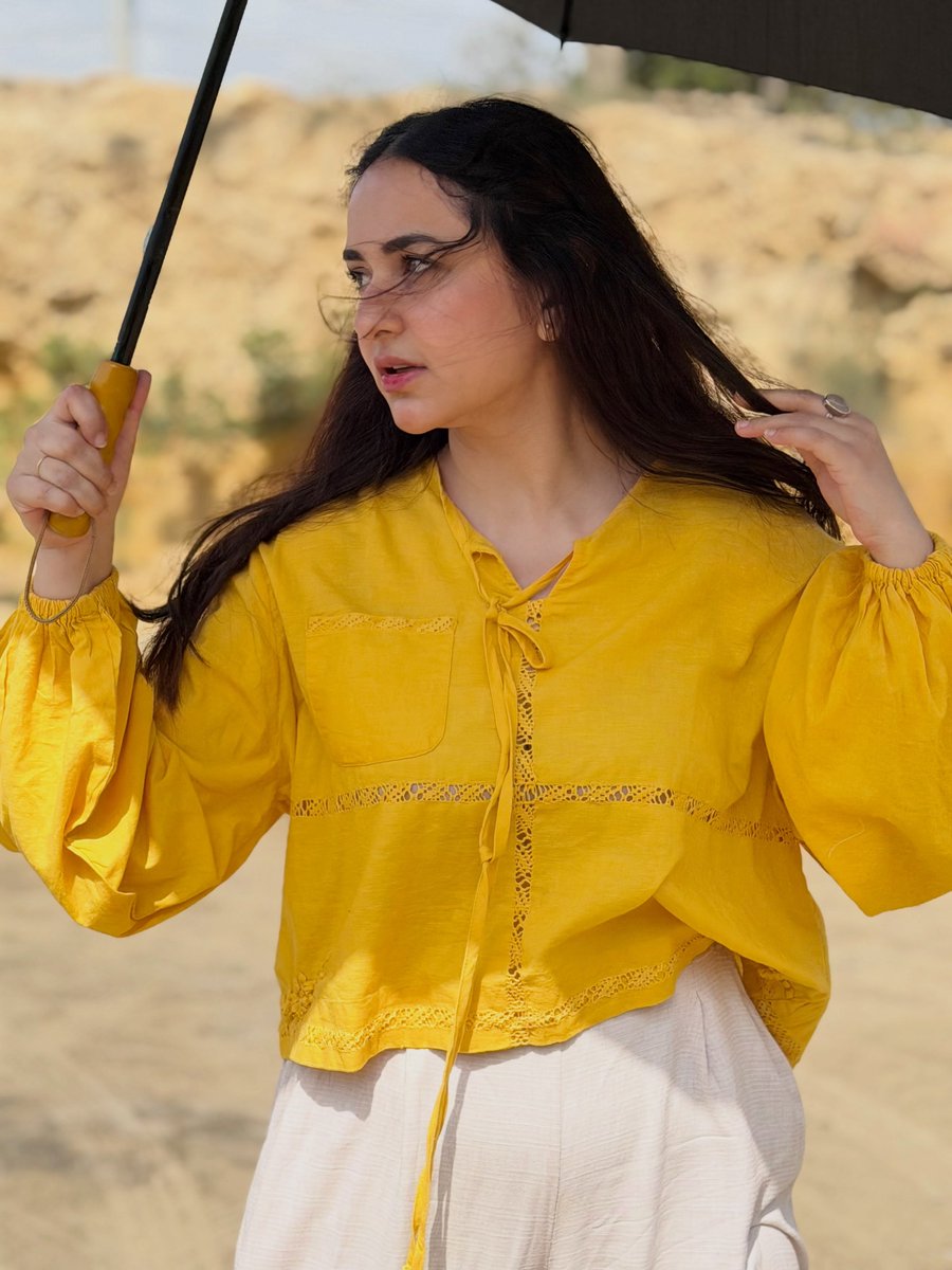 notataall_'s tweet photo. Yellow 🧡💛 https://t.co/uogvH65lTx
