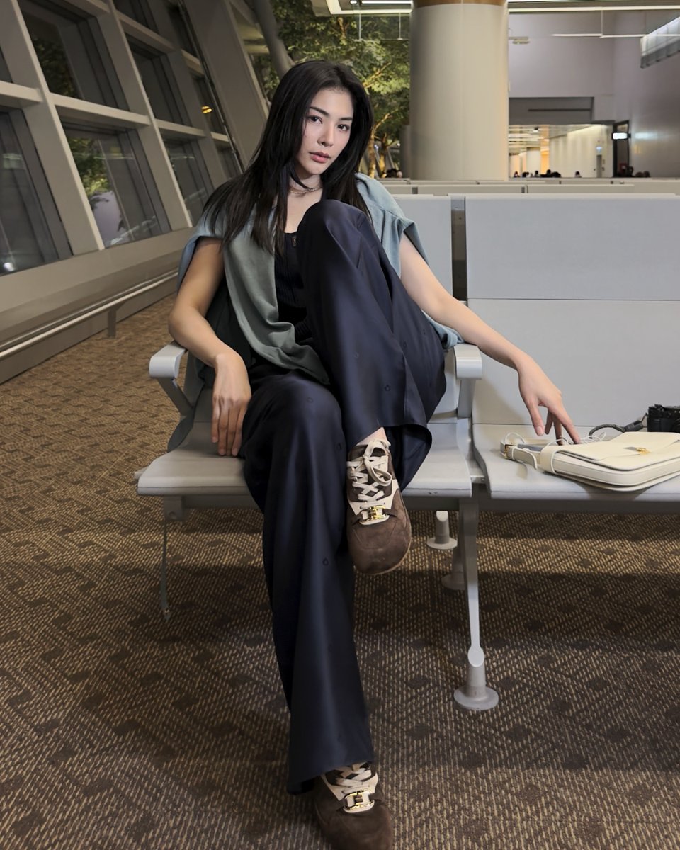 otpcnews's tweet photo. "ฝ้าย พีรญา" ร่วมชมแฟชั่นโชว์ Ferragamo Spring-Summer 2027 ณ กรุงมิลาน

#FayePeraya 
#FerragamoxFaye
#FerragamoFW26
#Ferragamo

อ่านข่าวเพิ่มเติมได้ที่ https://t.co/GNrDvpCO5R https://t.co/6gUHbSKWaV