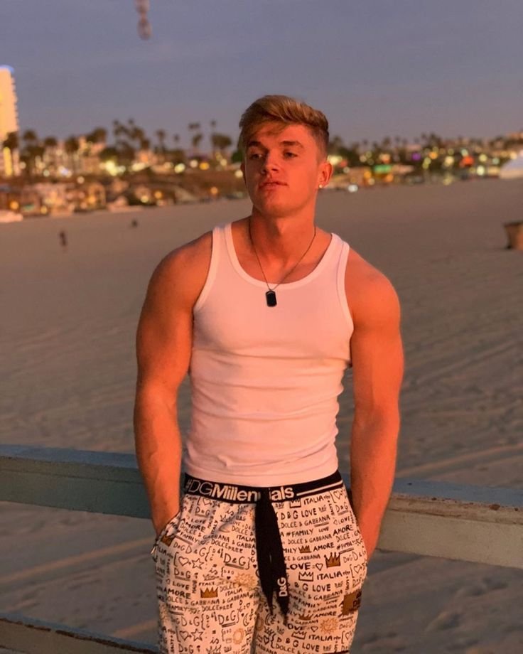 paultchy tweet picture
