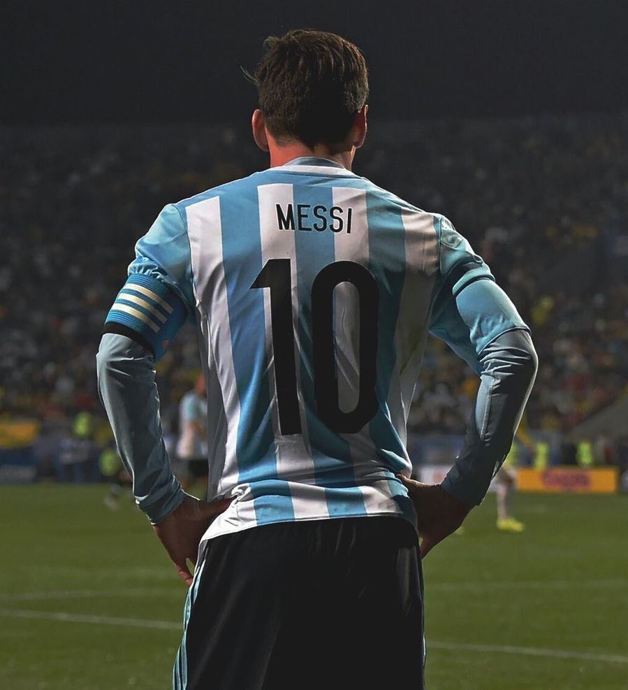 Tobs_fc's tweet photo. 🚨 REMINDER: Diego Maradona scored 34 goals with the number 10 shirt for Argentina. 

How did Messi score 125. 😭😭 https://t.co/B5O6pB4xlG