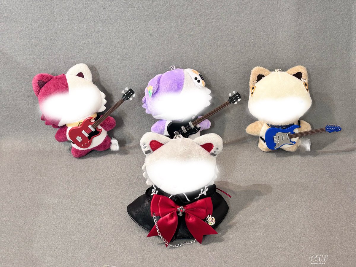 iseki_ikebukuro's tweet photo. 💫7階ぬい服・推し活グッズ館💫

🎶オススメ商品紹介🎶

🎸ミニ楽器（ギター＆ベース）🎸
🖤ブラックリボンケープ🖤

小物類でギター＆ベースが入荷しております🎀💫
カラーバリエーションはホワイト・ブラック・ブルー・レッド・レッド＆ブラウンの５種をご用意しております🌟💭

ブラックリボンケープは革素材でリボンも付いていてとっても可愛いです✊🏻💗

ぜひお気軽にお越しください🎶✨

#推し活応援のお店 #推し活 #ぬい活 #推し活推進部 #ISEKI #ぬい服