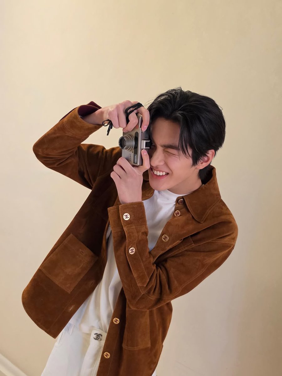 Enslaved_OxO's tweet photo. @TheePopCore KEONHO gives CHANEL a charismatic new energy
 
KEONHO AT CHANEL PFW
 
#KEONHOxCHANELSS27
#CHANELSpringSummer
#KEONHO @CHANEL @cortis_bighit https://t.co/9UwYpQQlhX