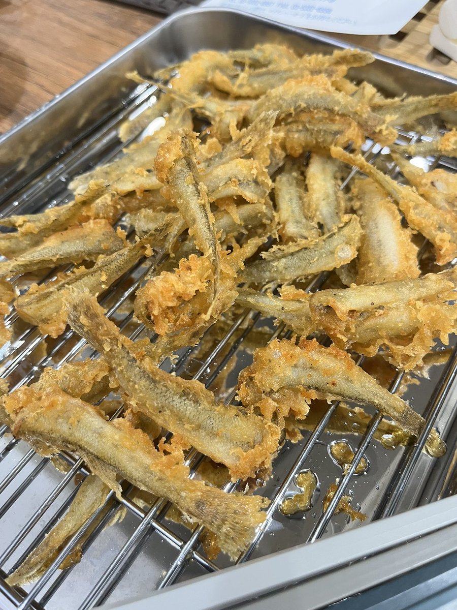 shinya_4242's tweet photo. 小さいから唐揚げ！ https://t.co/6WjEc3Dliw