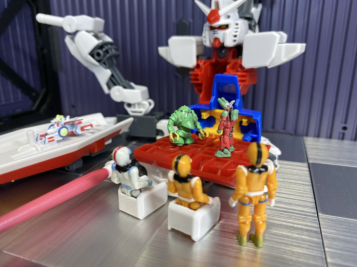 imesuke4's tweet photo. 『ガンダムミキシマイズ・基地モード』

迫り来るジオンのモビルスーツを迎撃せよ‼︎

別売りのマイクロフィギュアで遊ぼう。 https://t.co/9Y2rMcy7FX