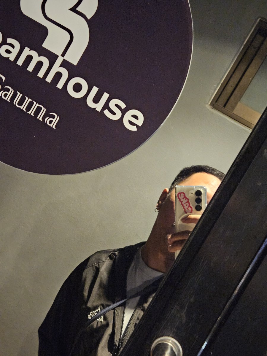 Stechbeth's tweet photo. ♨️ @SteamHouseSauna https://t.co/jTgEo8nD7v