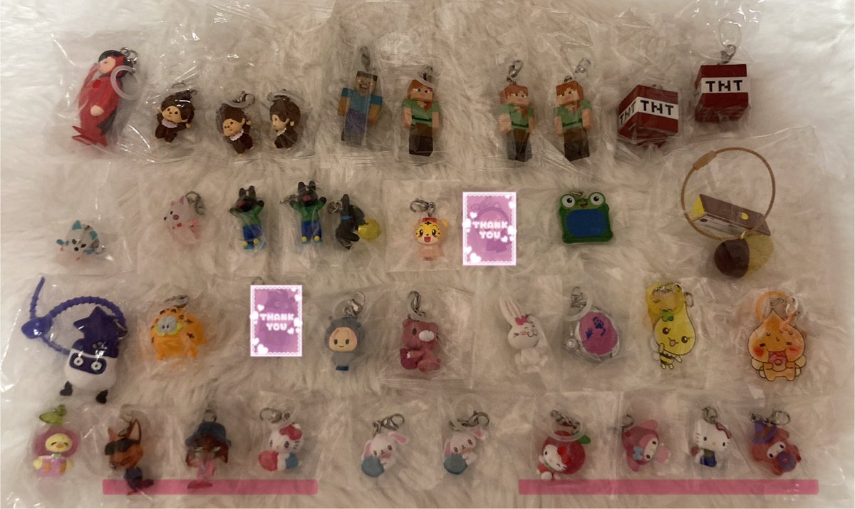 pappy19990831's tweet photo. 【交換・譲渡】めじるしアクセサリー ガチャガチャ モンチッチ マイクラ おじゃる丸 ガスパール しまじろう トイストーリー たまごっち アンパンマン ナルト サンリオ 

【譲】画像1〜2枚目
【求】画像3〜12枚目＞＞異種めじるし、買取

郵送希望です。
️🩵＞💜＞無印 の順で求めております。⬇️ https://t.co/iYtWRjXDBm