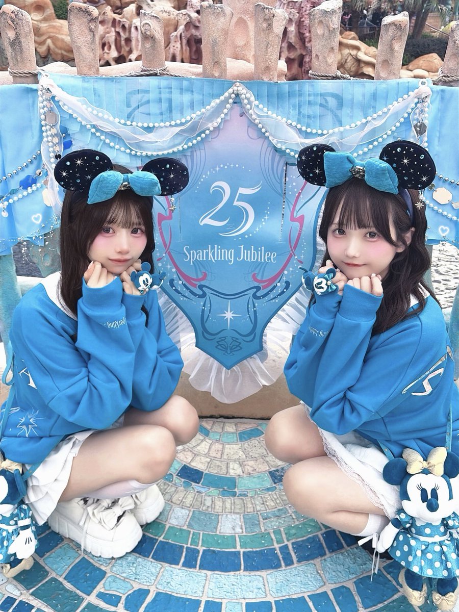 PHgil74137100's tweet photo. ディズニーシー25周年ᐢ ܸ>⩊<︎︎ ܸᐢ！
きらきらジュビリーブルー️🩵🎀🫧✨️ https://t.co/X5dBV2Ayew