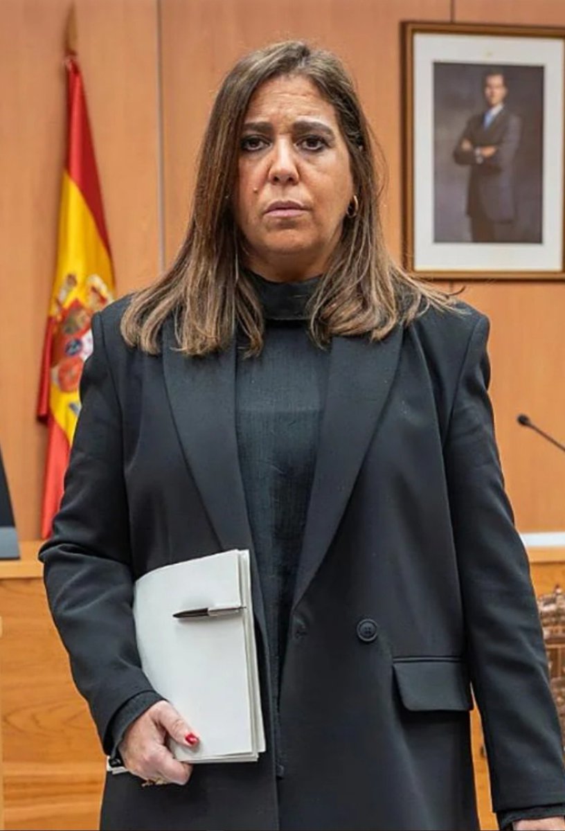MarBalCas's tweet photo. Esta jueza está viva gracias a que se dio cuenta  de que la estaban persiguiendo.
#Psoeta https://t.co/fonsmJh1pH