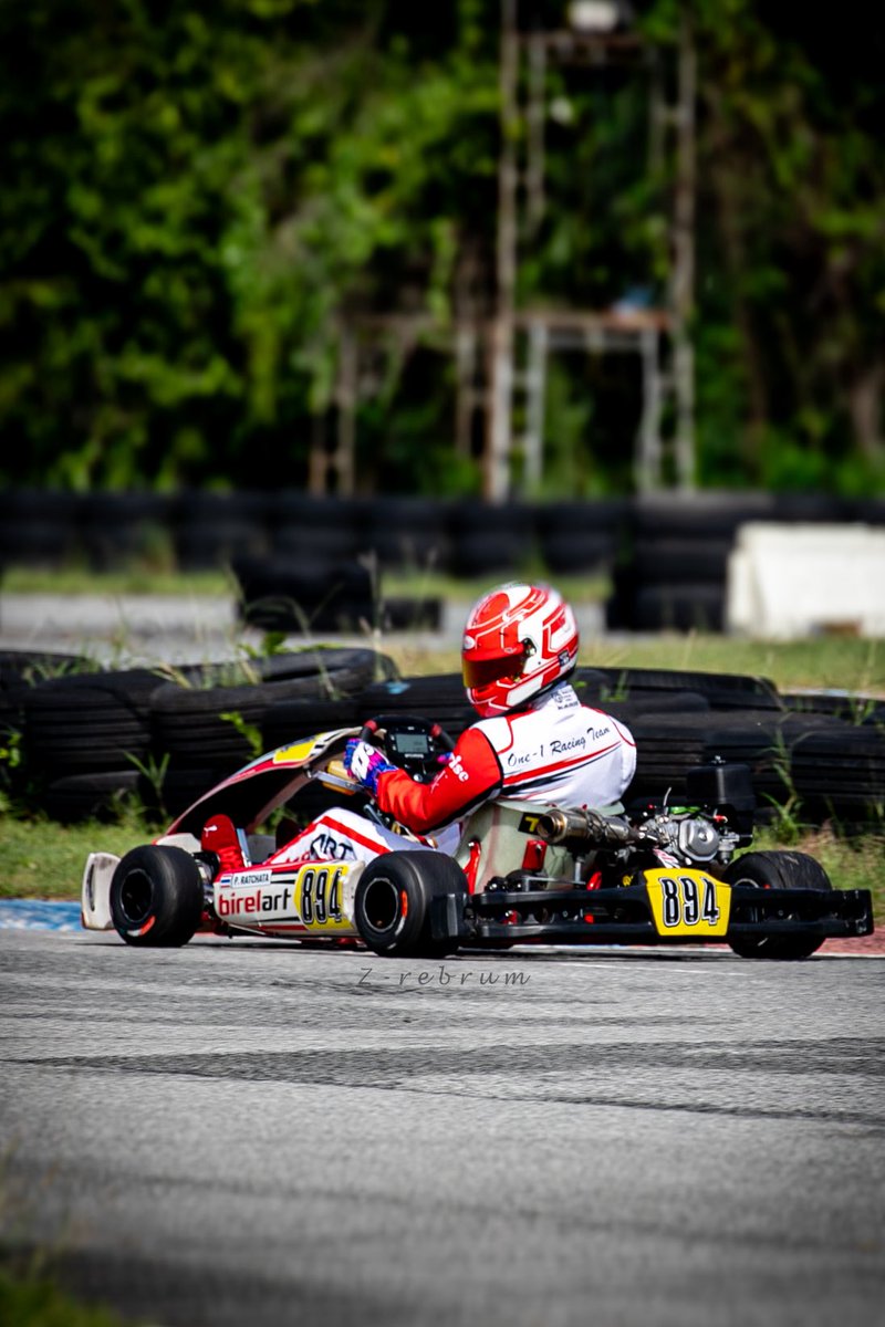 _zrebrum_'s tweet photo. ขออยู่กับพี่นักแข่งที่สนามต่ออีกหน่อย 🏎️

#maxky_rp #maxkybyZ https://t.co/LHKvY1Gyy9
