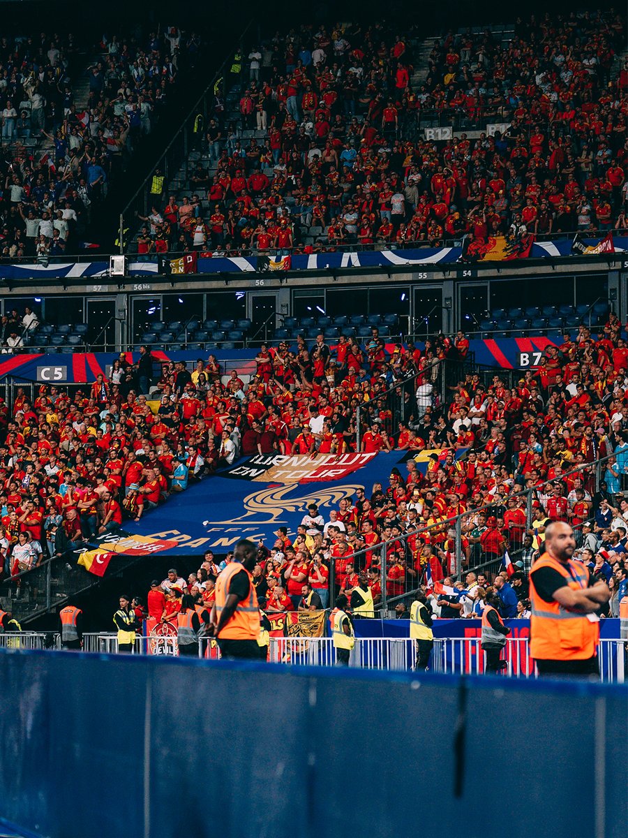 BelRedDevils's tweet photo. Thank you for your support in Paris. ❤️ https://t.co/ehFziz7Zib