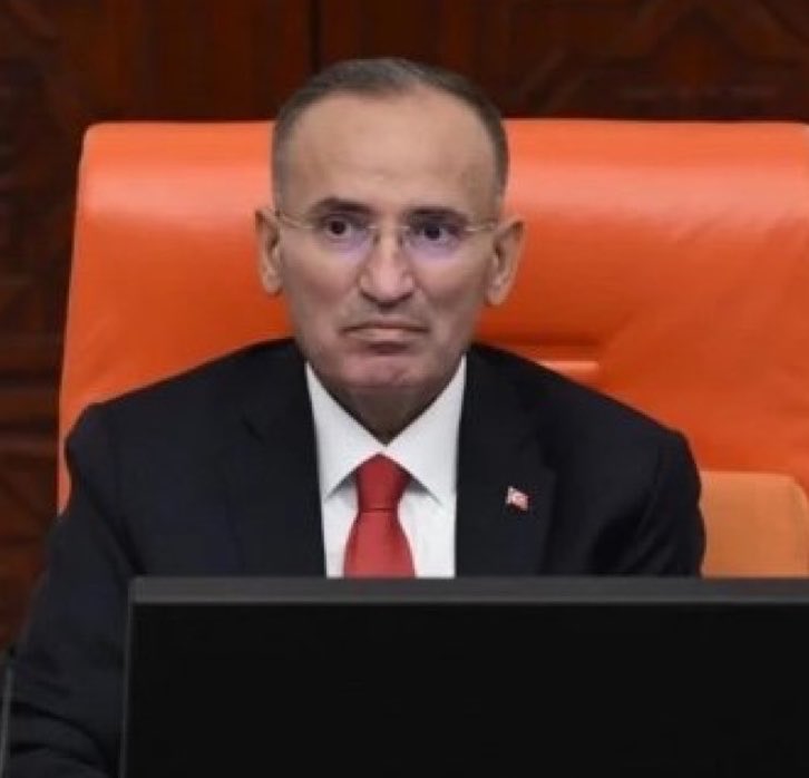 KendineMuhabir's tweet photo. Bekir Bozdağ, sağlık sorunları nedeniyle TBMM Başkanvekilliği görevinden istifa etti. https://t.co/5iK8yAlTTI