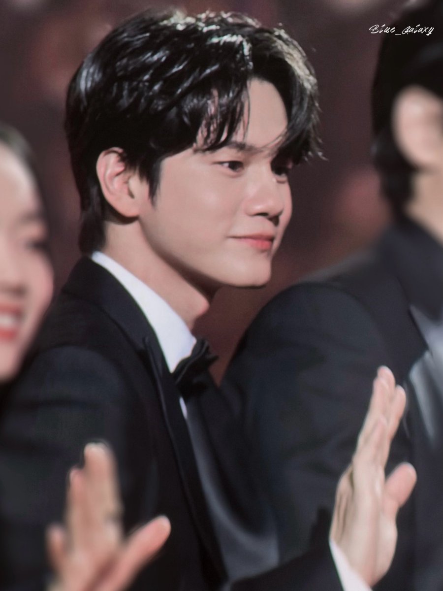 BlueGalaxy0825's tweet photo. 261006 BIFF

#ONGSEONGWU #옹성우 https://t.co/s7EzyCjhG5