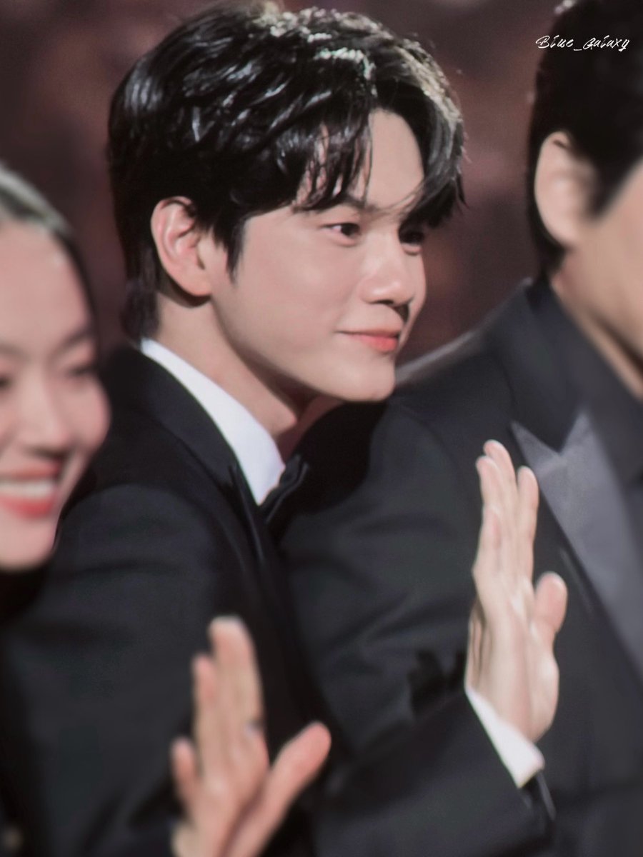 BlueGalaxy0825's tweet photo. 261006 BIFF

#ONGSEONGWU #옹성우 https://t.co/s7EzyCjhG5
