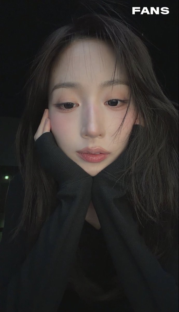 woni030225's tweet photo. 점점 갈수록 미모를 갱신 하는중 https://t.co/2wtq3Rshlq
