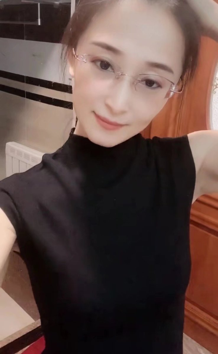 Natasha62098239's tweet photo. 不多说继续分享上供 

求各位狠狠羞辱我的骚妈

#绿帽 #绿母 #骚妈 https://t.co/055MBvxcOF