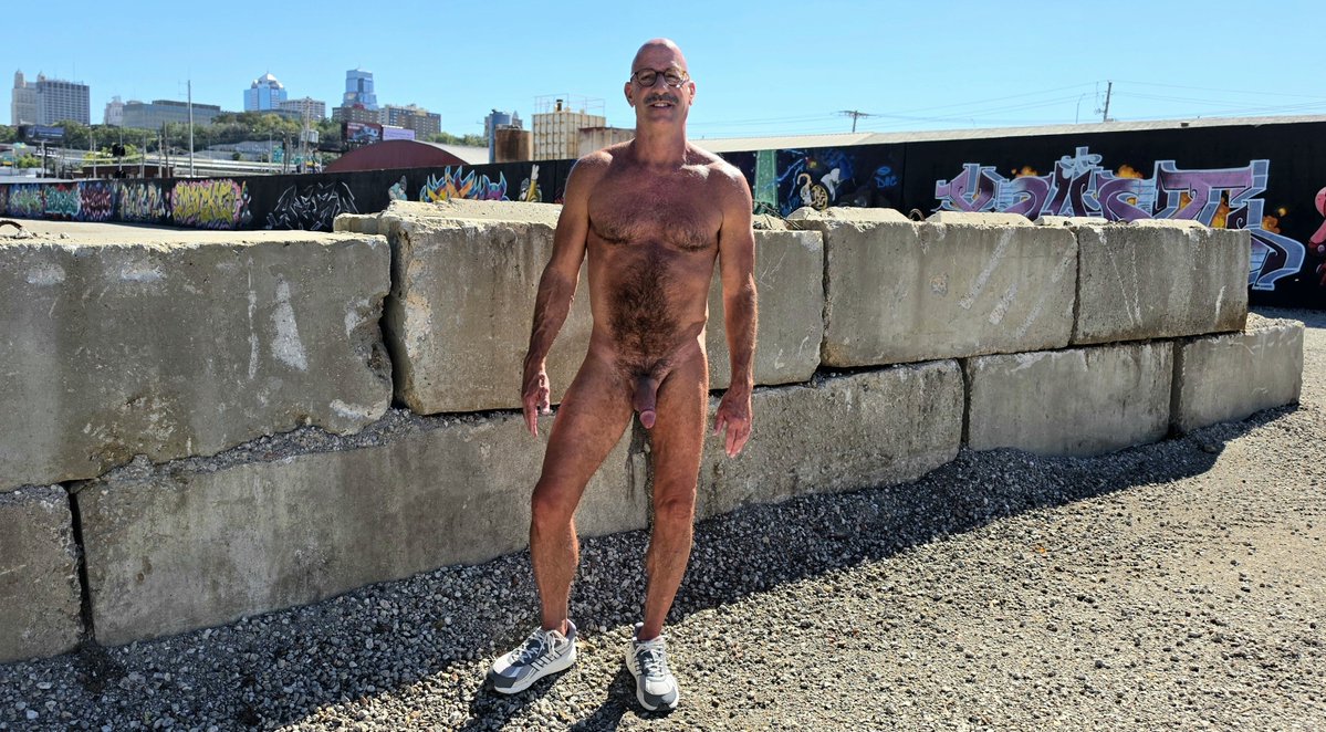 Hickory70861N's tweet photo. Naked walks in public are priceless.
https://t.co/WNr9nKxtej
#bestintheworld #publicnudity #nakedwalk #musclegays #muscledaddy #hung #daddymuscle #dilf #gaymuscles #hotmuscledaddy #muscleman #baldmuscle #musclegay #musclenerd #hung #muscle #Daddies #dilf #butt #muscleass #ass https://t.co/acMrcDjtOb