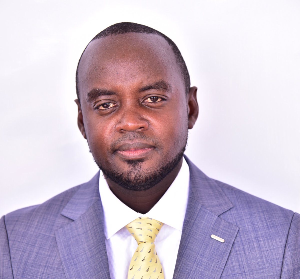 kirya_ug's tweet photo. This man doesn’t get the appreciation he deserves, take him to URA after conquering these number plates scammers. https://t.co/jX7qomlzVr