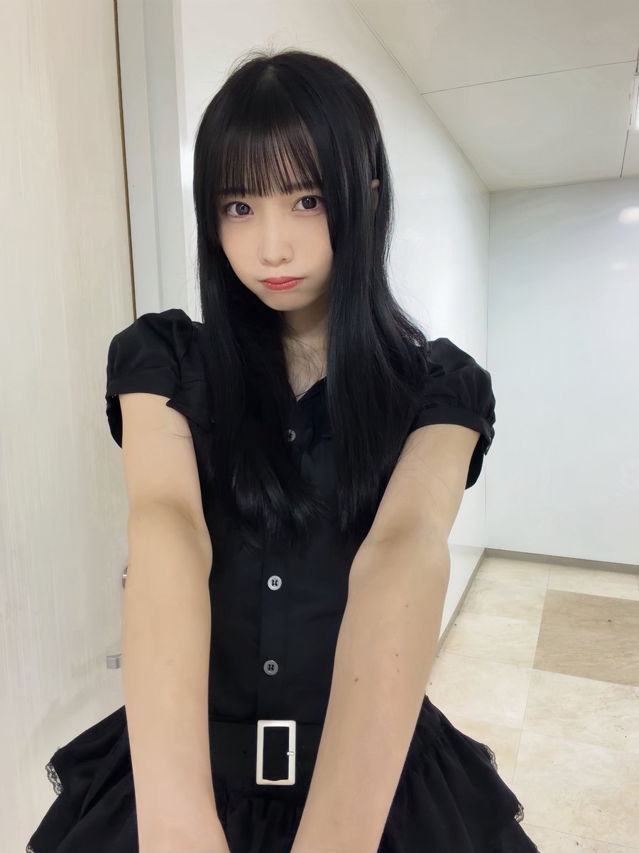 xinxin_sari's tweet photo. 手繋いで、、？ https://t.co/9IKuxXJqWm