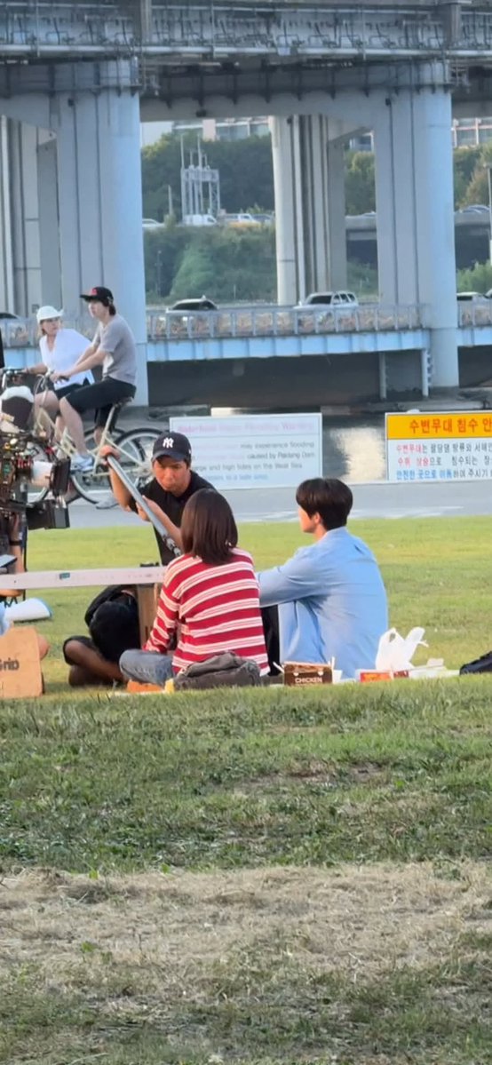 forshinsia's tweet photo. We got more <No Crushing Allowed> filming crumbs with Sia and Sangmin 🥰

Soran and Chiwon! 💘 https://t.co/9ULhdjzevp