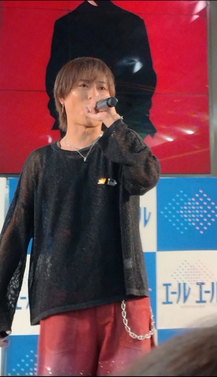 sevencan_61's tweet photo. こういうこと言う人って現実にいるんだ…
じゃあ男性恐怖症の俺は男性アイドル好きになっちゃいけないんですか🥲そばに居る男がキモいから手の届かない存在を好きになっているのに？どうして許されないんですか🥲 https://t.co/haMr52JpvV