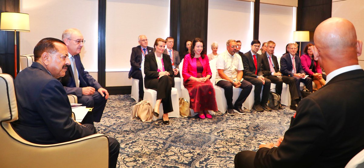 DrJitendraSingh's tweet photo. With President of the #Swiss Confederation, Guy Parmelin, currently on India visit, held a bilateral meeting, with discussions focused on further strengthening the longstanding India- #Switzerland partnership in science, technology, research and innovation. Reference also came up of the highly fruitful meeting that President Guy Parmelin had with Prime Minister Sh @narendramodi on the first day of his visit yesterday.

The delegations from the two sides also joined.  Letter of Intent between the Swiss National Science Foundation (SNSF) and the Department of Science & Technology (DST), and the Implementation Agreement between the Zurich University of Applied Sciences (ZHAW) and DST have been finalised.

The Swiss side was highly appreciative of India’s expanding S&T priorities in biotechnology, vaccine development, genome sequencing, quantum technology, space and deep ocean research, as well as the emerging opportunities in  blue economy and bio-economy. The cordial relationship between India and Switzerland makes it easier for the two countries to collaborate at different levels for a sustained engagement in areas of mutual interest.

@ParmelinG