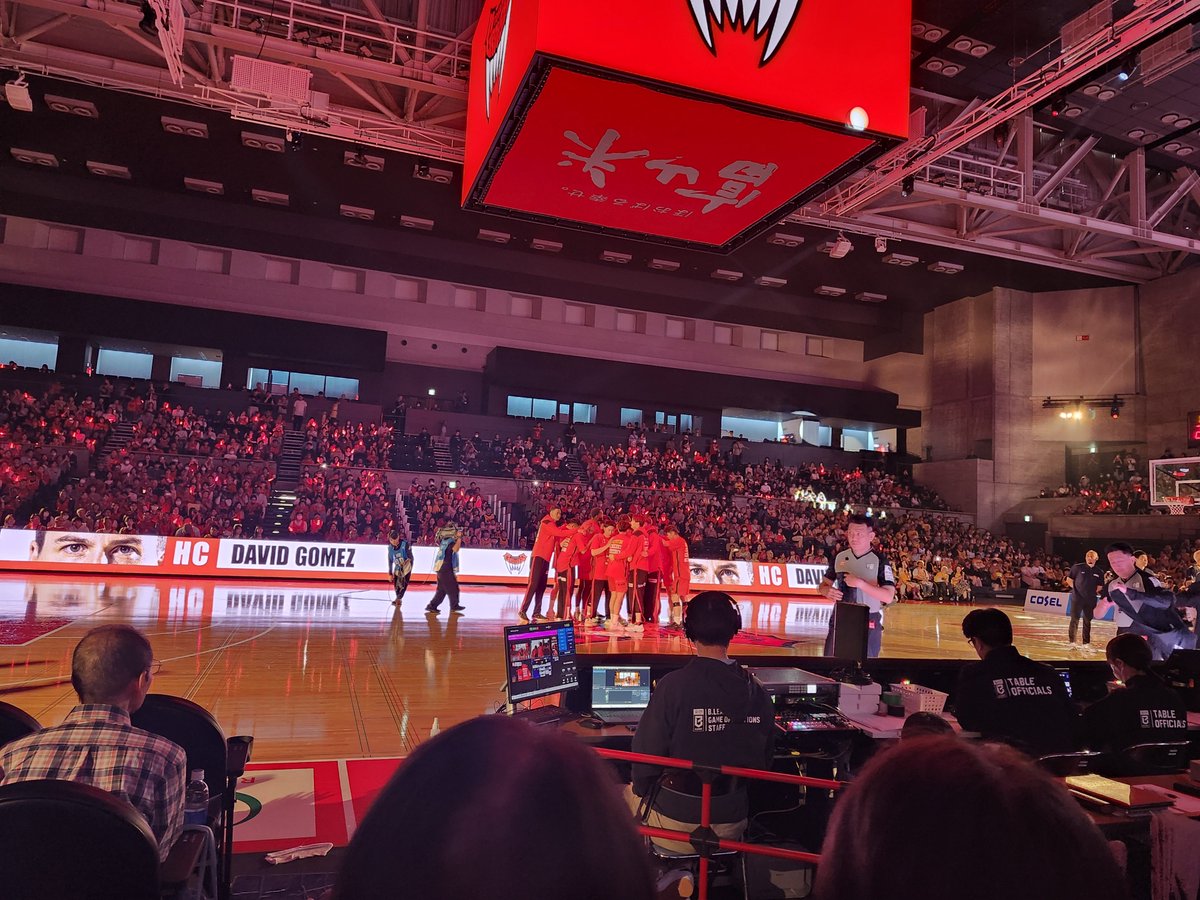 yuco_booster's tweet photo. リモートワークを利用して、ホーム開幕戦を挟んで長期帰省だった富山を後に帰りの新幹線です。
YKK APアリーナも堪能して、黄色い皆様のパワー、赤い皆様の熱さを楽しんだ週末でした‼️
次はアルティーリ戦に出没予定です🏀

皆様今シーズンもよろしくお願いします❗ https://t.co/azuUyoT9ic