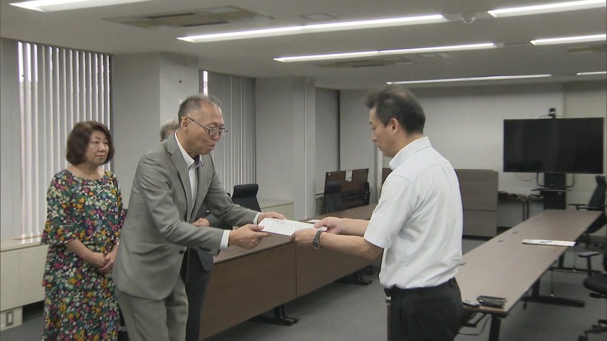 rkbnews4ch's tweet photo. JUST IN!! 新着記事
⠀ /／
🗣「できの悪い職員もいる」北九州市議会の中村議長　市議からの不当要求に関するアンケート調査を疑問視
   \＼
もっと見る 👇👇
📰https://t.co/nBiFYG2POn

福岡県と県議会の関係が問題となる中、北九州市も職員に対し、市議からの不当要求などについてアンケート調査を行っています。
北九州市議会の中村義雄議長は6日の会見で、「できの悪い職員もいる」と述べ市の調査に疑問を呈しました。