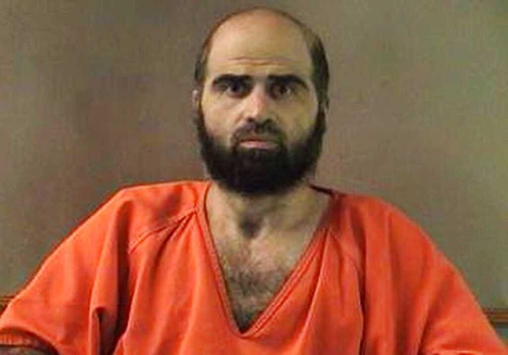 visegrad24's tweet photo. 🇺🇸 Fort Hood shooter, Nidal Malik Hasan, will be executed by a U.S. Army firing squad

Hasan, a former Army psychiatrist, was convicted and sentenced to death by a military jury in 2013 for the November 5, 2009 attack at Fort Hood, Texas. 

He murdered 13 people, including a pregnant service member, and wounded 32 others.

This marks the first time the U.S. military will use a firing squad for an execution since World War II and the first U.S. military execution of any kind in over 60 years.