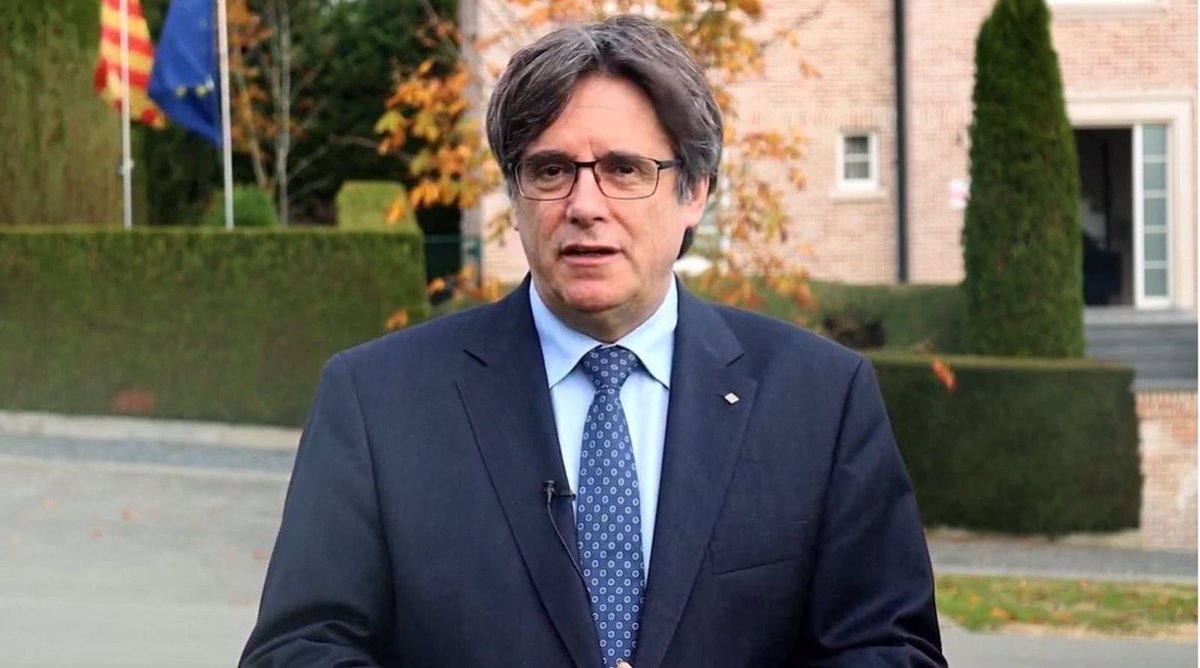 aleixclario's tweet photo. Avui a les 18h, Declaració Institucional del president @KRLS Puigdemont acompanyat dels exiliats @LluisPuigGordi i @toni_comin des de la Casa de la República. https://t.co/t9Yk46C9Rh