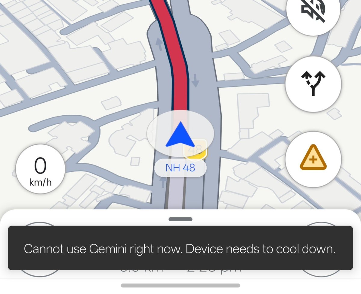 oftenaroundcats's tweet photo. BRO ISTG ek toh ye damn traffic AND my phone's overheating at the same time😭 if this thing dies in the middle of the road I'll drive my bike off this bridge RN https://t.co/smSgvHXrpj