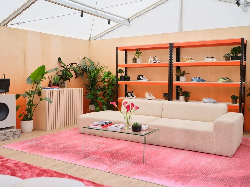 keystructures's tweet photo. Our latest build for the VIP area at All Points East.

The result was a stunning Converse lounge, a calm, stylish space for VIP guests to escape the crowds.

Planning a brand activation, pop-up or festival hospitality space? Get in touch.
📞 0208 944 9633 https://t.co/iF0PBXytDj