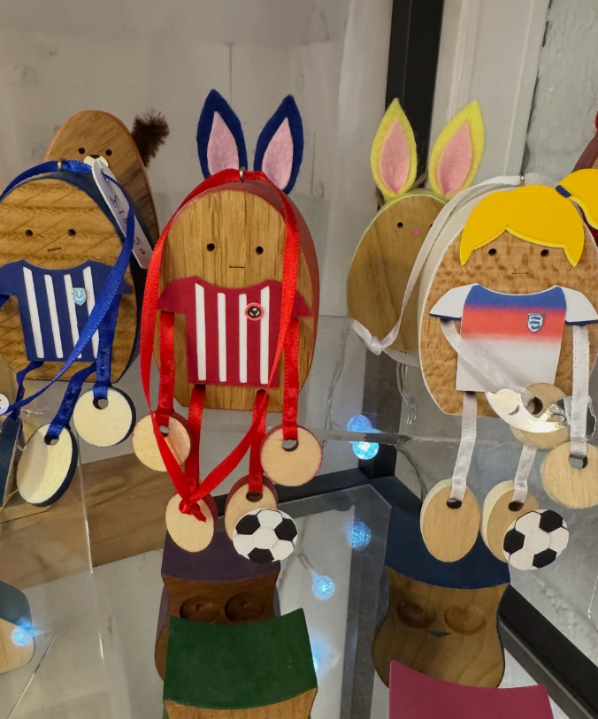 AGSSheffield's tweet photo. Need to get someone a gift? We have a huge selection of locally made items that may just be the perfect present! Pop in store to find out!

#giftideas #football #sheffield https://t.co/aTh1L3Kxy9