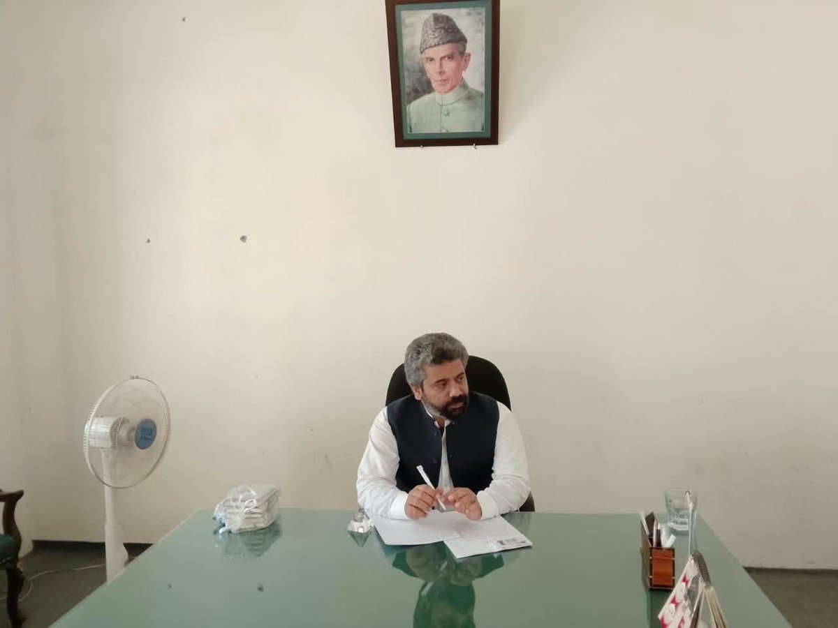 Lakkimarwatnew8's tweet photo. *لوئر کرم*
ڈپٹی کمشنر ضلع کرم فہد وزیر کی خصوصی ہدایات کی روشنی میں آج ایڈیشنل اسسٹنٹ کمشنر لوئر کرم عامر شہزاد خٹک نے علیزئی تحصیل میں جملہ سٹاف / ریونیو سٹاف علیزئی سرکل کے ساتھ ایک میٹنگ منعقد کی۔
#AbsolutelyGreatCDF #GloballyHonouredCDF #PakPrideCDF #GreatRespectForCDF https://t.co/gjQXFGosQr