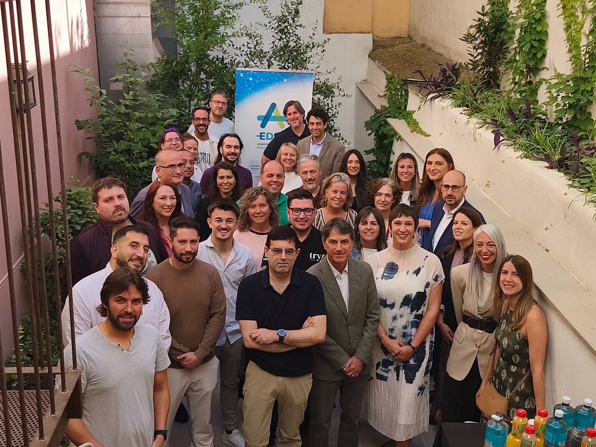 AragonDih's tweet photo. 📣 Últimas horas para inscribirte al DEMO DAY StartTech+ 2026 

✔️Presentación de los 13 proyectos participantes del programa impulsado por el @IAF_Aragon 

✔️Mesa redonda: "Factores clave para el crecimiento de las startups"

✔️Meet and Greet 

👉 https://t.co/q8QR76pXAu https://t.co/aaKEjaI7KH