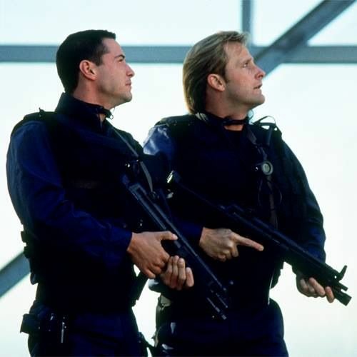 yutaredriver's tweet photo. Movie SPEED LAPD SWAT Holster

基本的にLAPD SWATは細々した装備品を地元装備メーカーで揃える傾向があり、このホルスターを製造していた装備メーカーもその1つ。

腰周りのナイロン装備、サファリ6004採用前に使用していた特注レザーホルスターのレッグストラップはこのメーカー製だったりする。 https://t.co/ISY5xGQdsZ