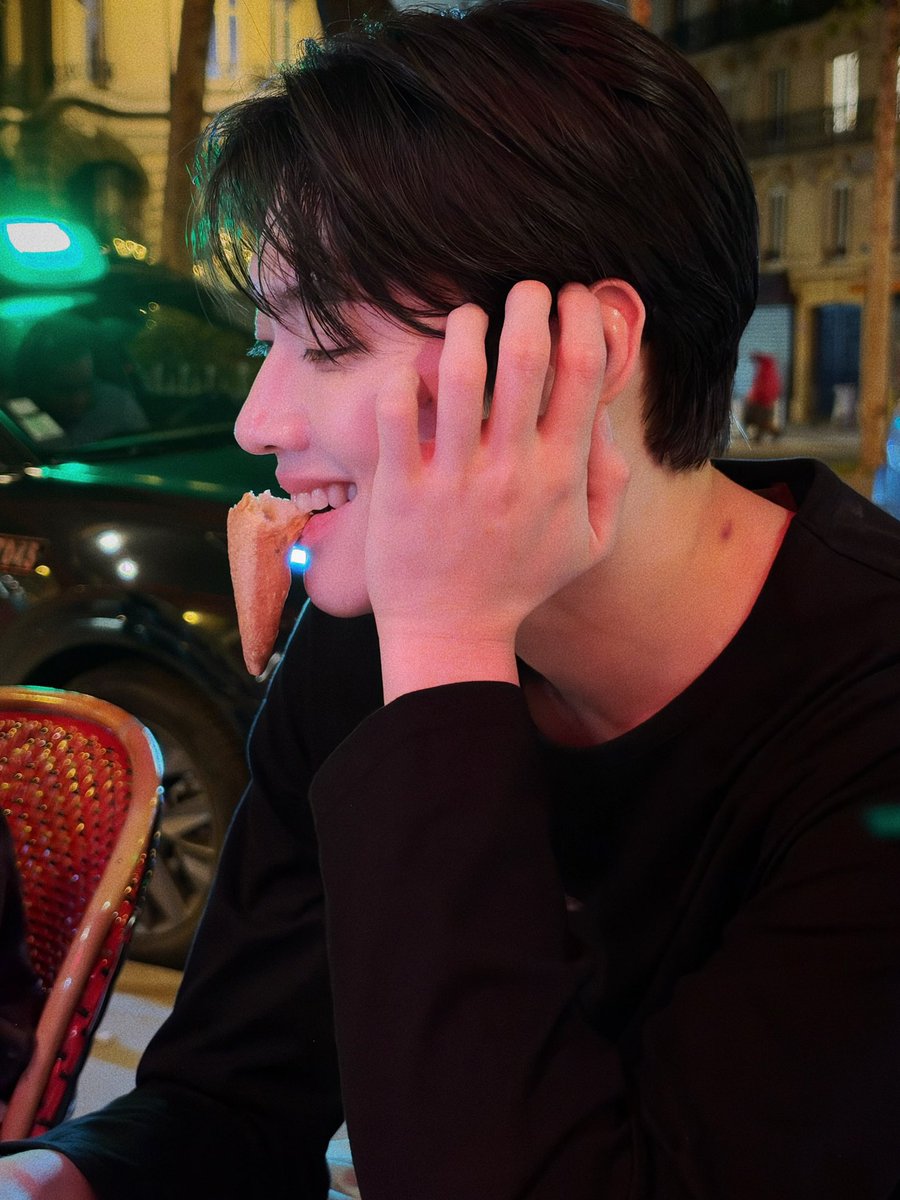eodtblv's tweet photo. 오늘자댕슈인스타너믜따랑해ㅠㅠ😭😭 https://t.co/enBLOdgdFK