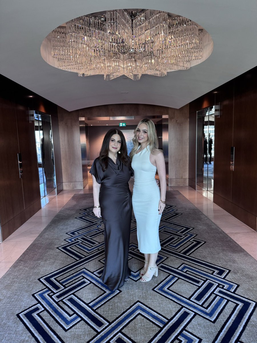 evangelia69's tweet photo. Quick trip to Melbourne for the John Nicholls medal. Thank you @CarltonFC for such a brilliant evening. We had an absolute ball! #JNM26 #GoBlues 💙💙💙 https://t.co/pJhVb0iHhh