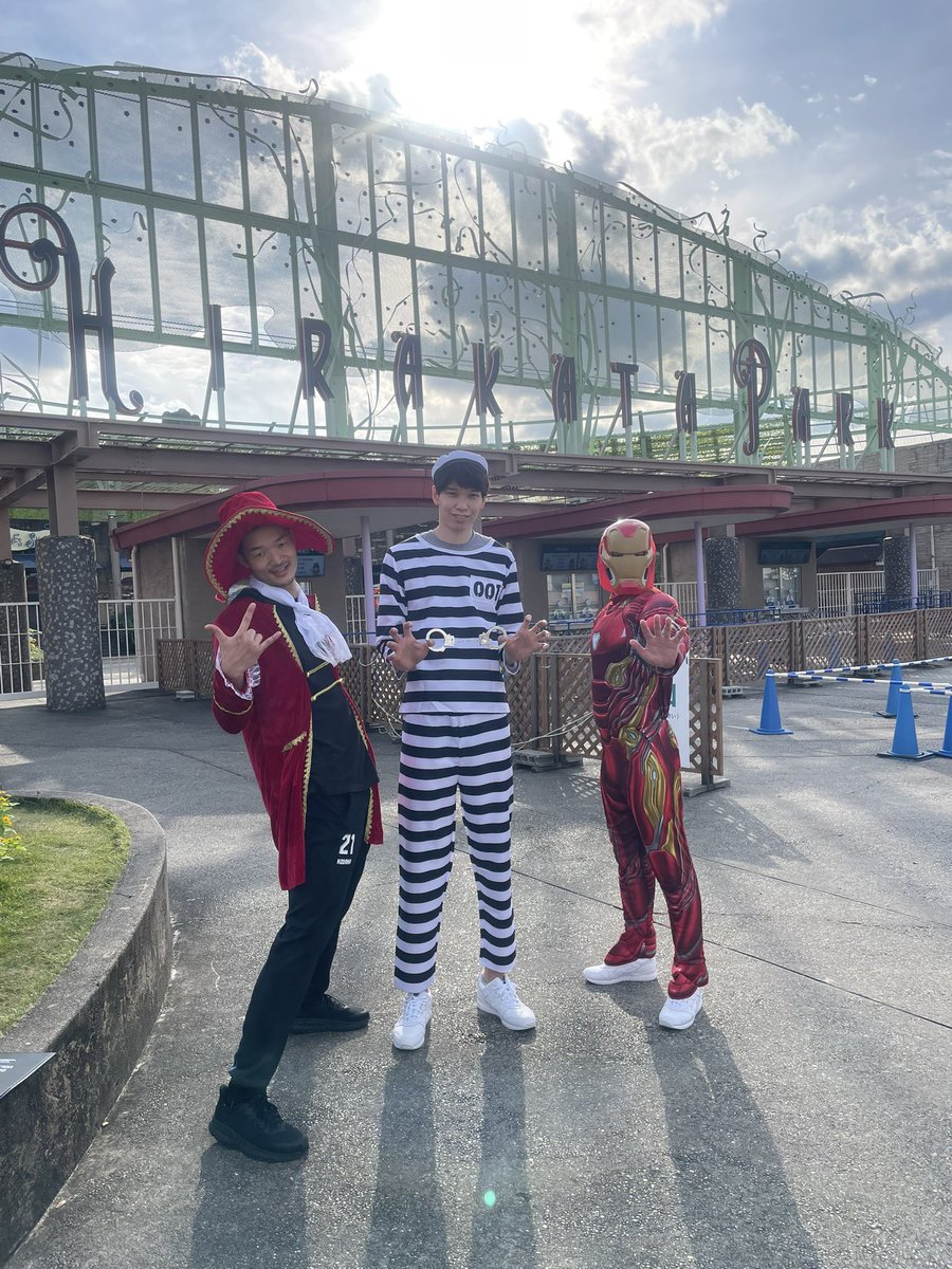 OSAKA__BLUTEON's tweet photo. 🔷ブルテ��ン情報🔷
＼ひらかたパーク開業114周年👀！／
おめでとうございます🤩🎉

枚方の大先輩 #ひらパー には、たくさんの思い出が🎞️✨
これからも一緒に枚方を盛り上げていきましょう🤝
#枚方家族
#大阪ブルテオン
#OSAKABLUTEON https://t.co/jOIlyiOH6H