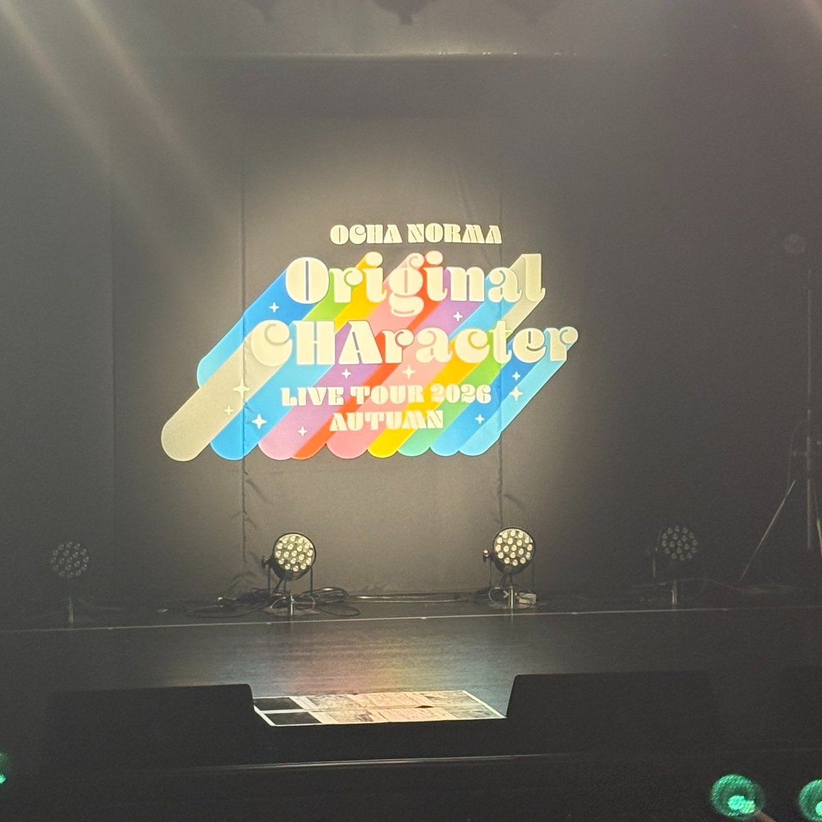 OkuboHirohide's tweet photo. 招待いただきOCHA NORMA金沢公演を観覧。筒井さんの圧倒的な歌唱力、斉藤さんの女性客の心を鷲掴みにするであろう煽りなど、メンバーの個性が発揮されたステージ。中山夏月姫さんの凱旋公演ということもあり、温かいおかえりコールが響いていた。熱量が高く、中山さんのホーム感も感じられる良い公演でした！
#ocha_norma