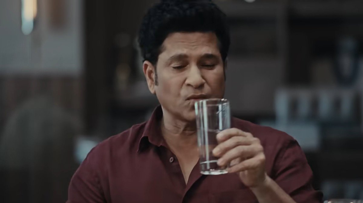 Akshayrao485's tweet photo. 5 minutes mein personal loan approved.
Khushi hui, Sachin yaad aaye. 😂
Phir pata chala hiccups unhe aa rahi hain!
Kissht App ne kya chain reaction start kar diya. #KisshtInstantPersonalLoans https://t.co/65bdQWmgMR