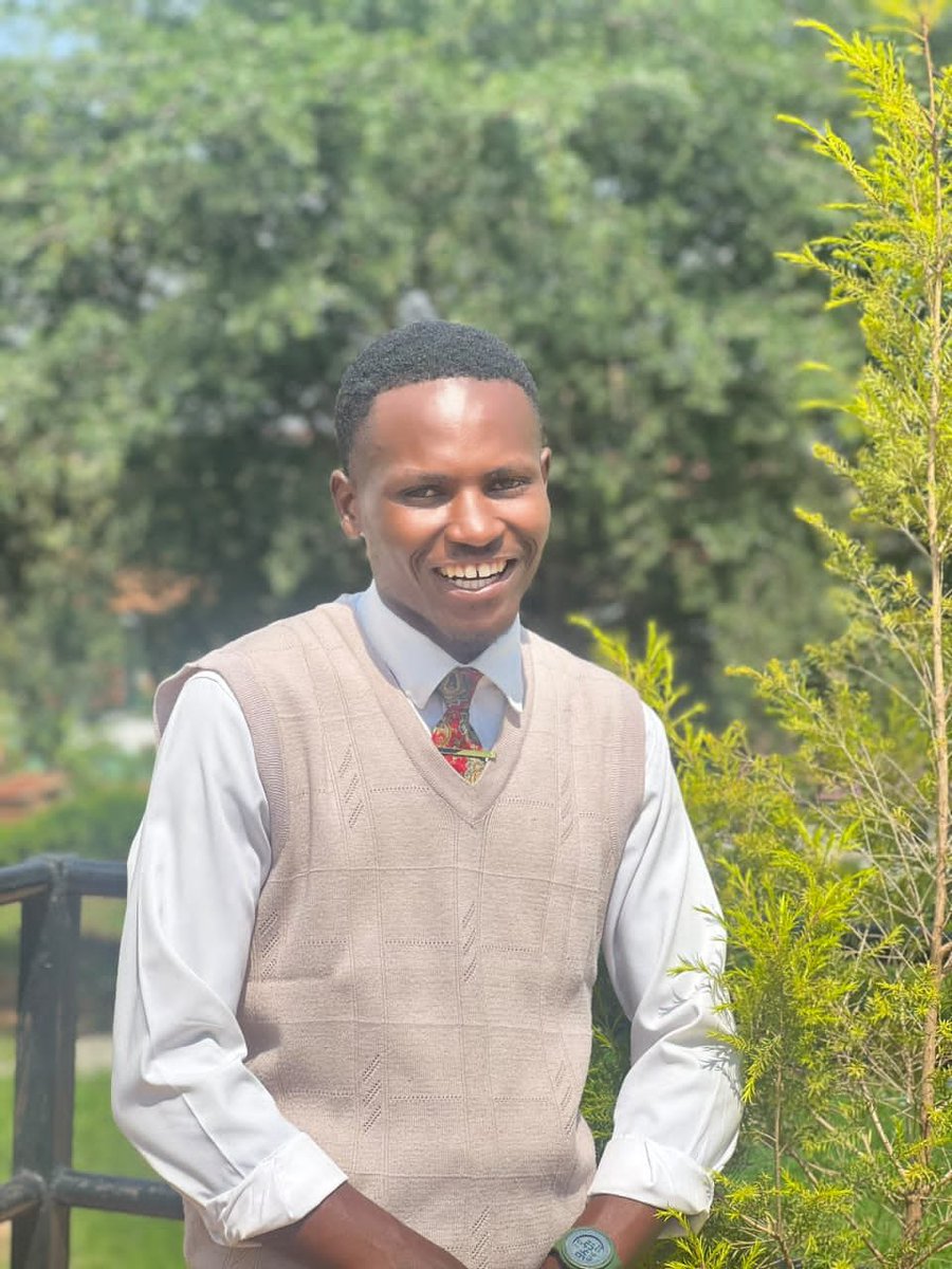 Pedrowhite21's tweet photo. @tvwestUG @Mc_Levi19 Happie birthday wishes FROM Bob MC TO  his friend Kuranya Allan astudent at BSU . https://t.co/4oTbRuvFbm