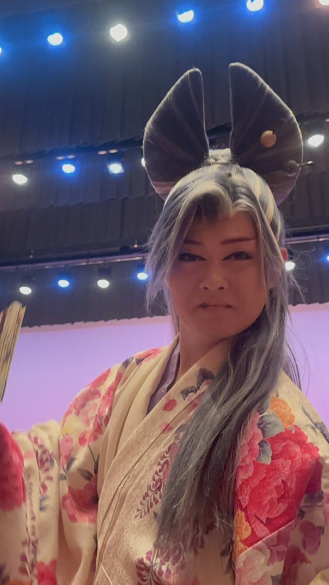 love135na's tweet photo. 【みちのく太鼓祭り】10/4

最近お祭り練習で疲れ気味の
わたしら母娘
癒しを求めにきましたー😆🙌

たち花魁みれてサイコー😭👏✨
女形も可愛かった🥰️
短い時間だったけど楽しかった♡

 #錦流
 #二代目家元錦旭英 https://t.co/LKzADf7cd6