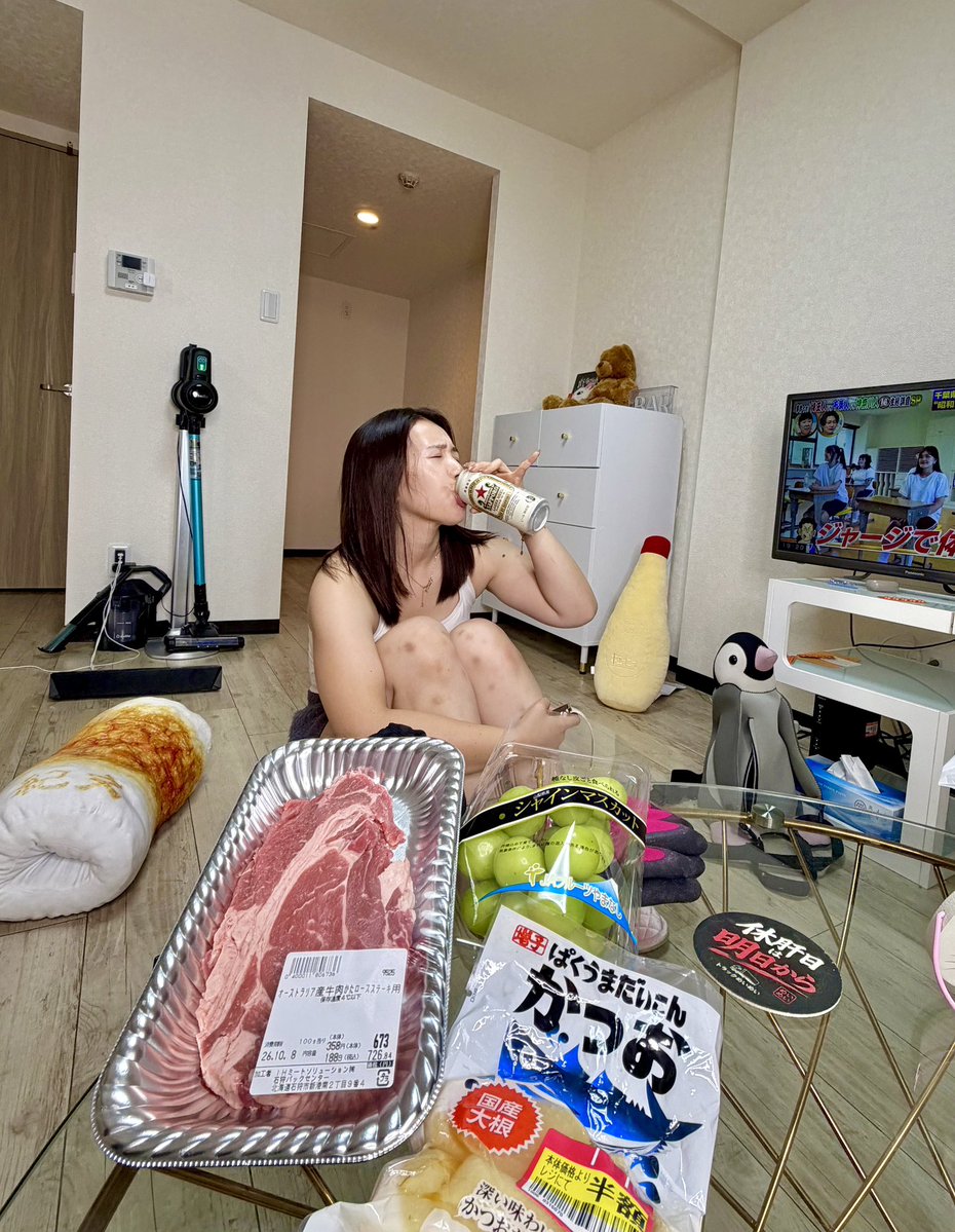 truckmeimei's tweet photo. 引っ越して会社も設立したのに
まだ冷蔵庫も洗濯機もありません。

引き続き"質素な暮らし"心がけます😕 https://t.co/lvshcchsaD