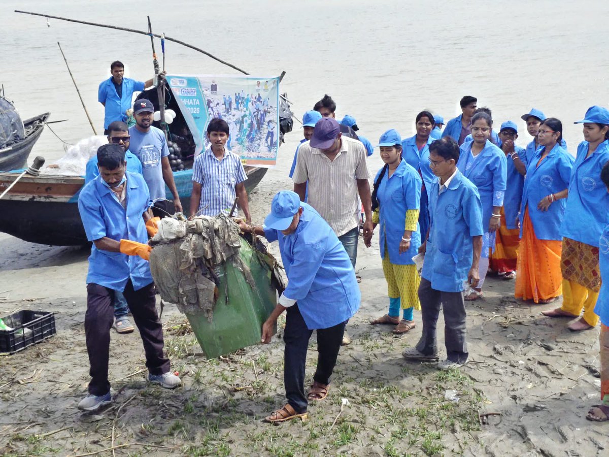 WBSPMGOfficial's tweet photo. Swachhta Hi Sewa, 2026 in the Ganga River basin districts of West Bengal.
#গঙ্গাপরিষ্কারআমাদেরঅঙ্গীকার #smcgwb #NamamiGange #RiverPollutionabatement #RiverConservation #SaveRiver #CleanGanga #SaveGanga #biodiversity #SwachhtaHiSewa #SwachhBharatAbhiyan #cleaning https://t.co/Wi9LF9Vm2P