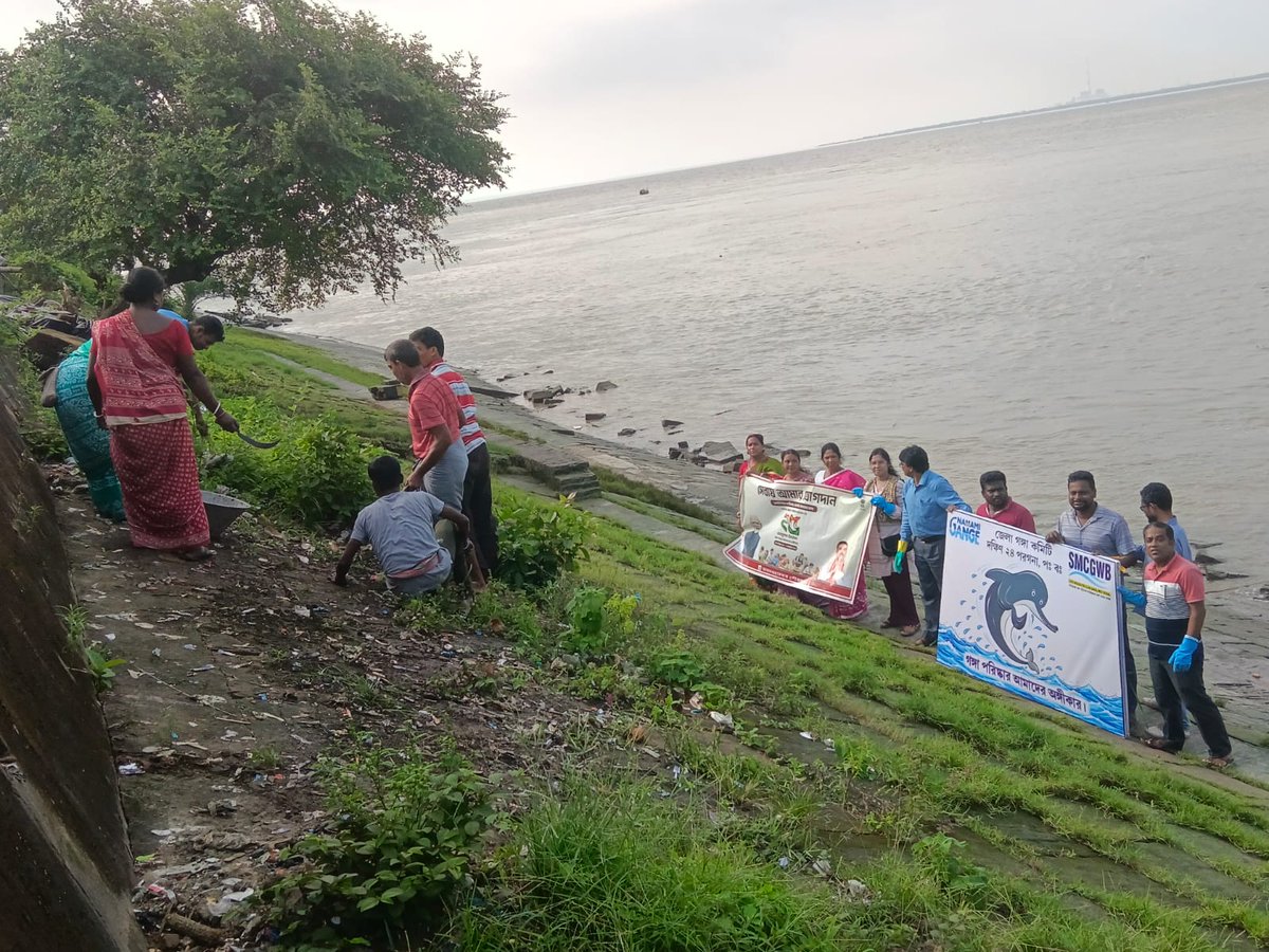 WBSPMGOfficial's tweet photo. Swachhta Hi Sewa, 2026 in the Ganga River basin districts of West Bengal.
#গঙ্গাপরিষ্কারআমাদেরঅঙ্গীকার #smcgwb #NamamiGange #RiverPollutionabatement #RiverConservation #SaveRiver #CleanGanga #SaveGanga #biodiversity #SwachhtaHiSewa #SwachhBharatAbhiyan #cleaning https://t.co/Wi9LF9Vm2P