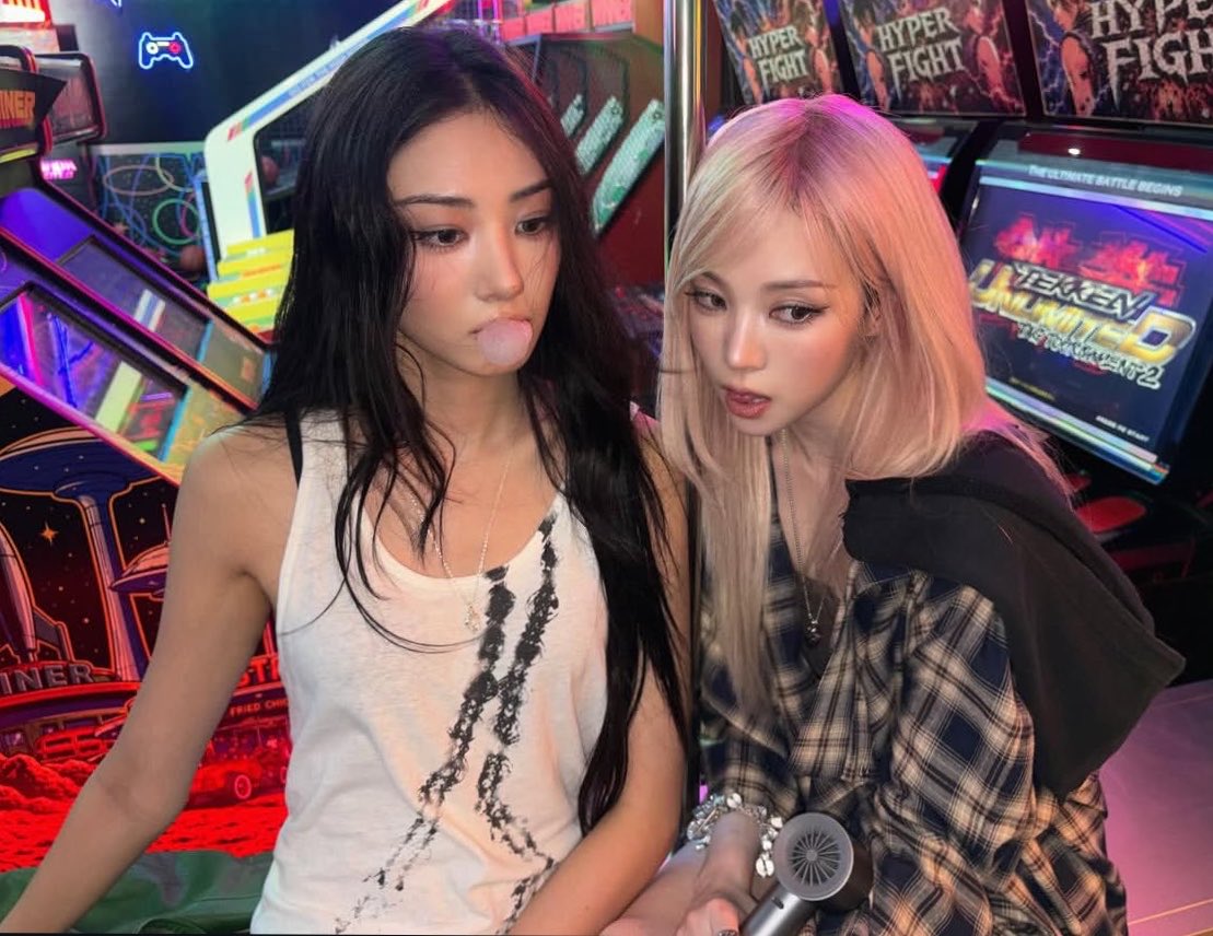 20O3z's tweet photo. they were so princess bubblegum and marceline coded https://t.co/cGhtLvgZFw